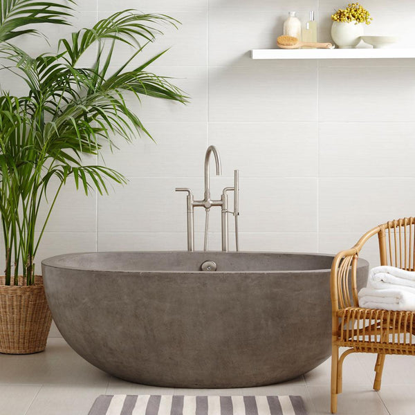 Avalon 62 Bathtub